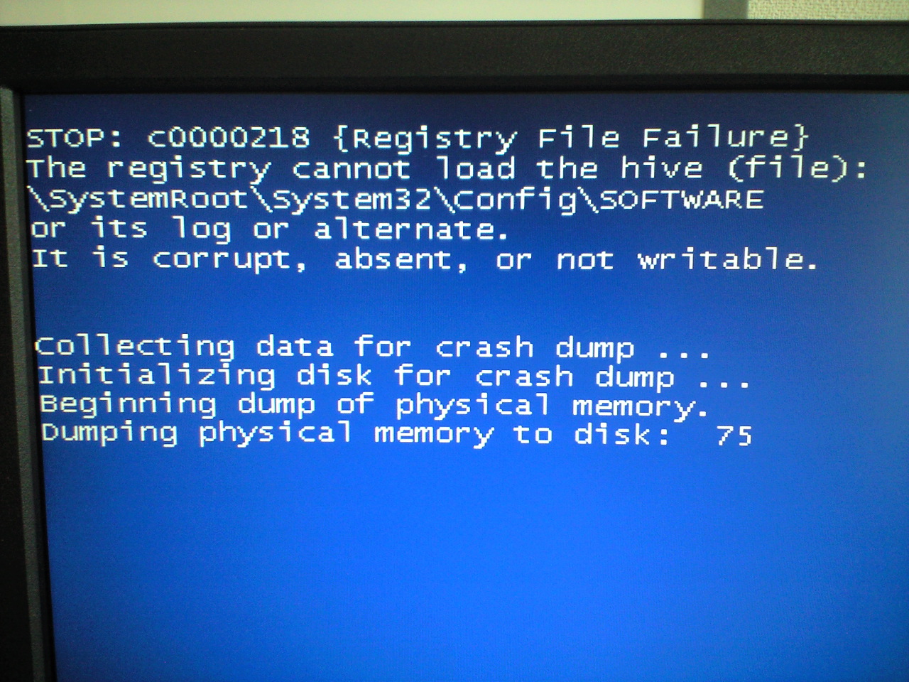 Copy file fails. Stop c0000218. C0000218 Windows XP синий экран. C0000218. Config System 32 ошибка Windows синий экран.